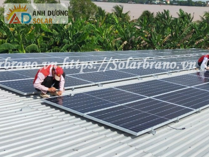 Lap-dien-mat-troi-Go-Cong-Dong-Tien-Giang-2