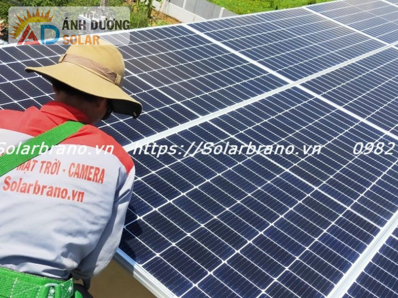 Lap-dien-mat-troi-Go-Cong-Tien-Giang