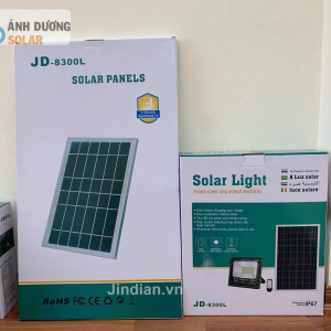 den-pha-nang-luong-mat-troi-300w-jd8300l-1