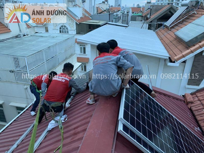 Lap-dien-mat-troi-Mo-Cay-Bac-Ben-Tre-1