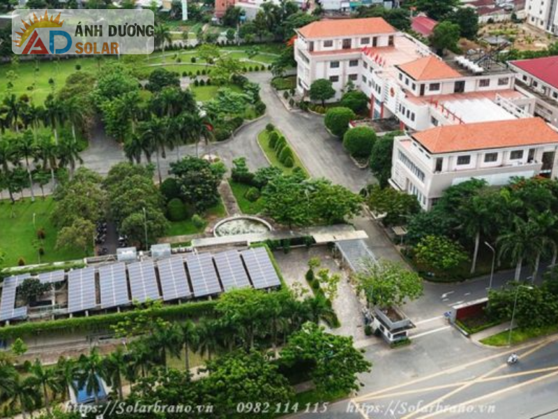 lap-dien-mat-troi-o-Thanh-pho-Ho-Chi-Minh-2