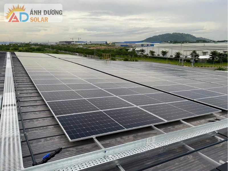 he-thong-dien-nang-luong-mat-troi-hoa-luoi