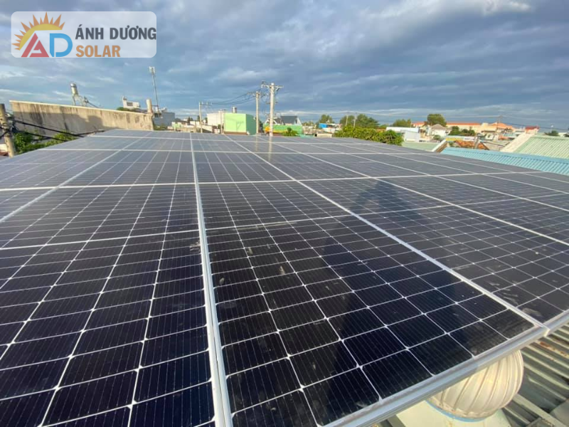 thi-cong-dien-mat-troi-uy-tin-2