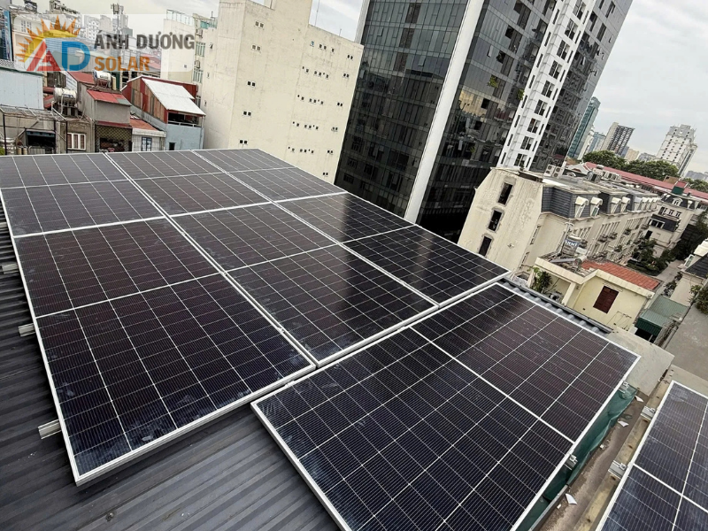 dien-mat-troi-hybrid-la-gi-2