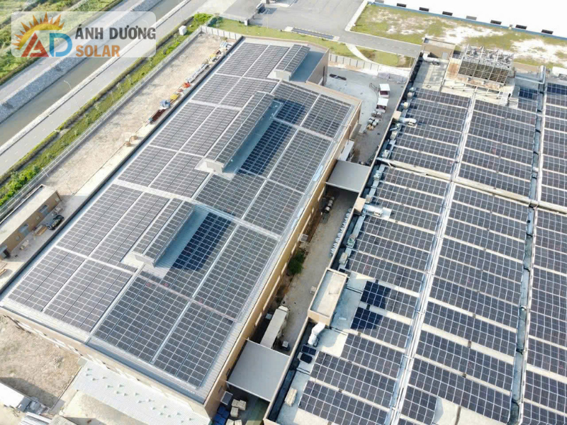 dien-mat-troi-cho-nha-xuong-2