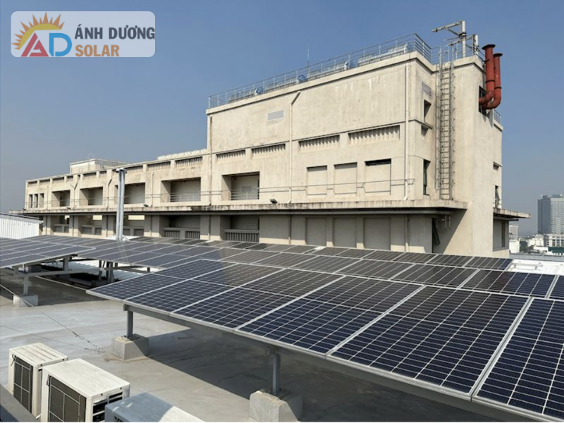 dien-mat-troi-doanh-nghiep-gia-bao-nhieu-1