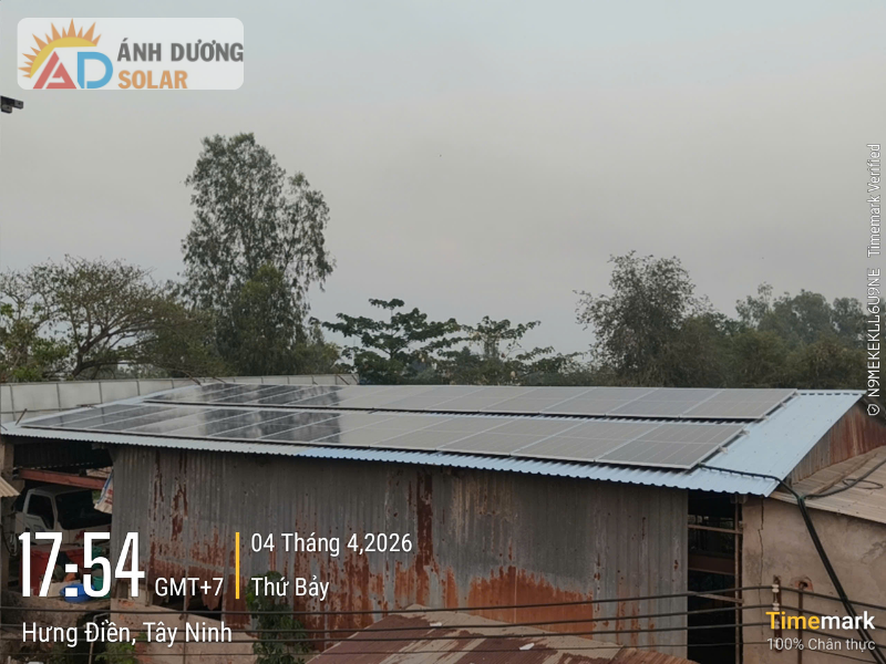 lap-dien-mat-troi-can-bao-nhieu-tien